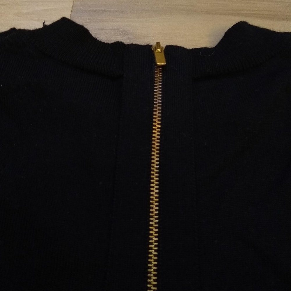 EUC Banana Republic Merino Wool Back Zip Sweater S - Picture 3 of 5